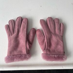 Pink Ugg Suede Women’s Gloves